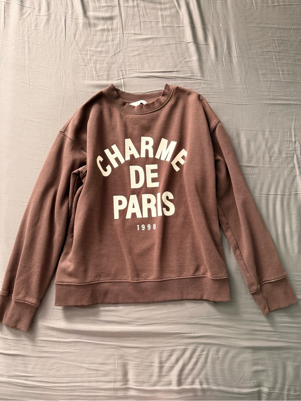 H&M Charme de Paris Brown Graphic Sweatshirt / Size Small
